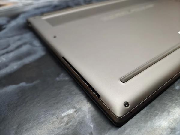 Обзор ASUS Zenbook S 14 (UX5406) — компактный, симпатичный и на Intel Core Ultra