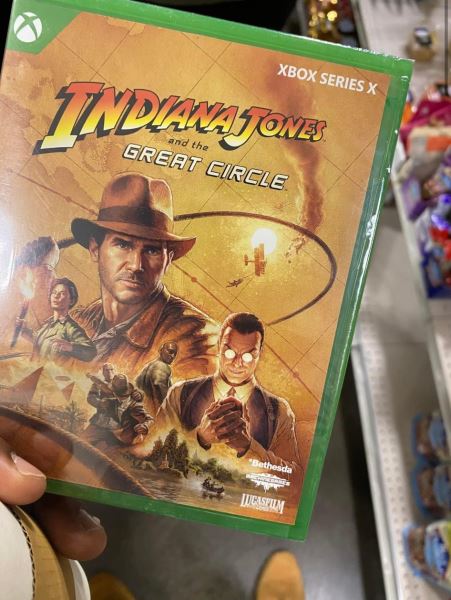 Физическая копия Indiana Jones and the Great Circle от Microsoft для Xbox Series X не предлагает полную игру на диске